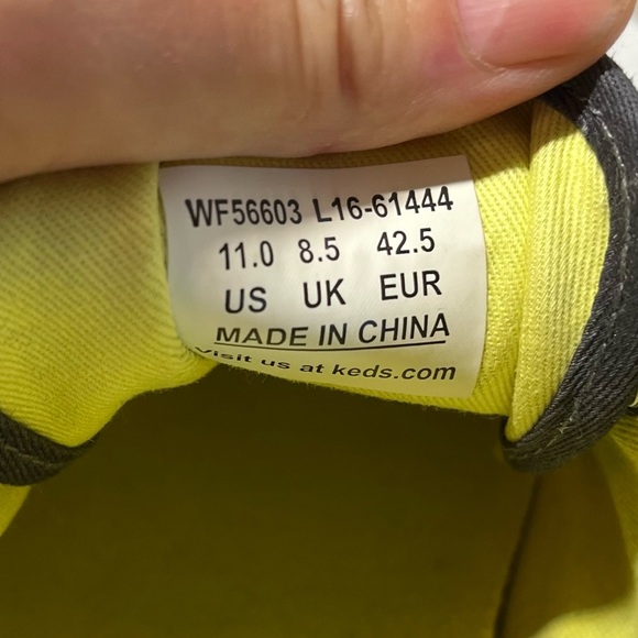 Keds Gray Sneakers. Size 11 - Picture 9 of 12